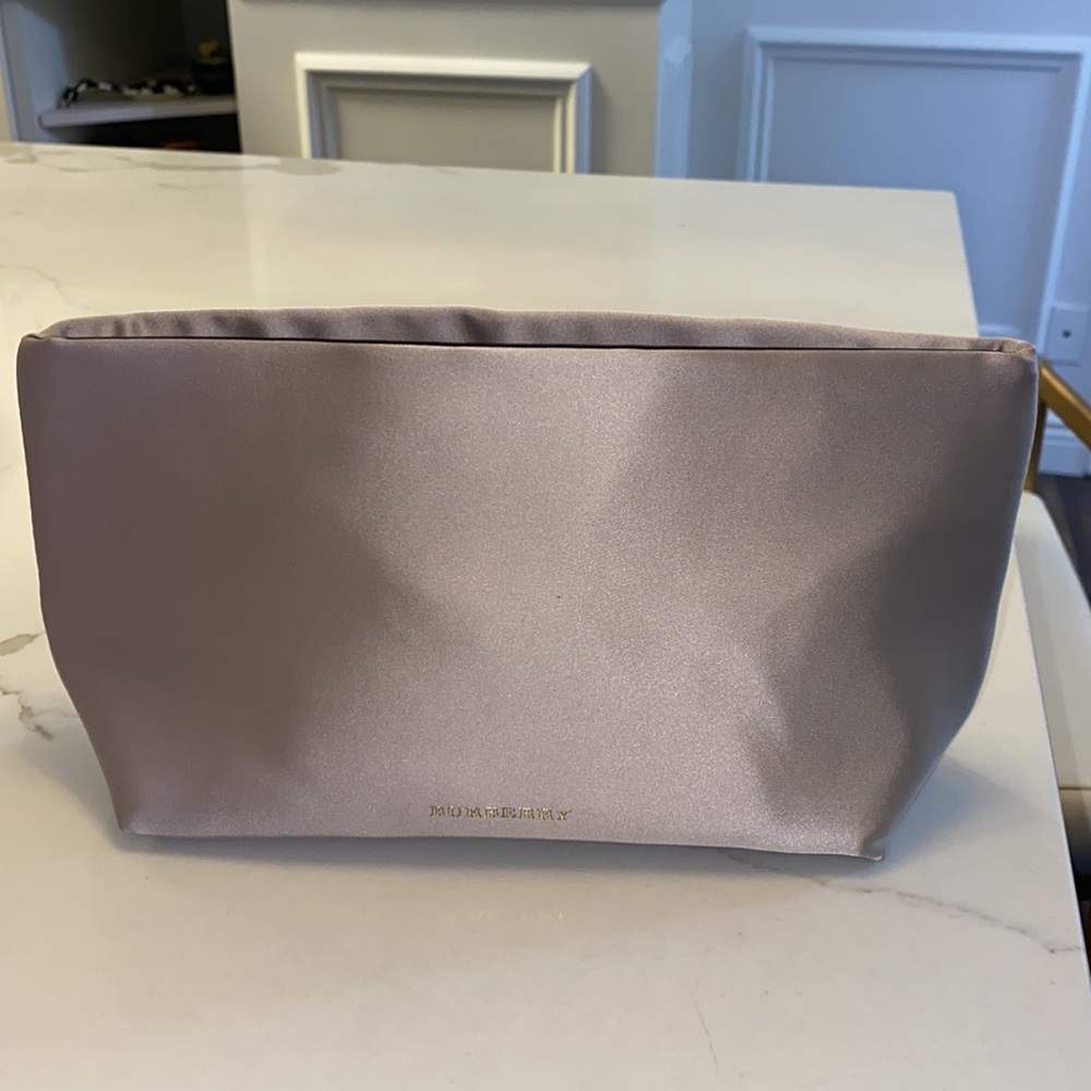 Travel Burberry bag